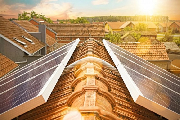 光伏太陽能采集器數(shù)據(jù)大幅度升降是什么原因,光伏發(fā)電在并網(wǎng)按表時還要按采集器嗎