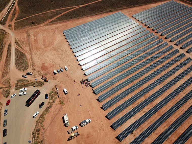 常說的光伏治沙是什么意思 常說的光伏治沙是什么意思